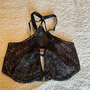 Victoria's Secret Black Lace Underwire Bra with Front Closure